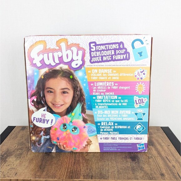 French Version Furby โ New in Box w/ Batteries โ Hasbro - Francais - Picture 3 of 8